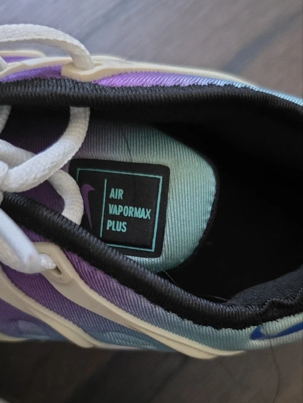 Nike VaporMax Plus Purple and Teal Gradient Sneakers Size 7